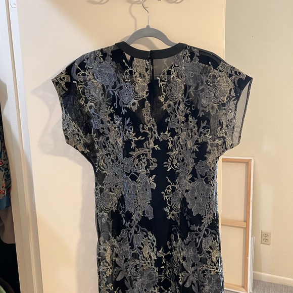 BCBG MaxAzria Gown Size 0/2 - Picture 5 of 6